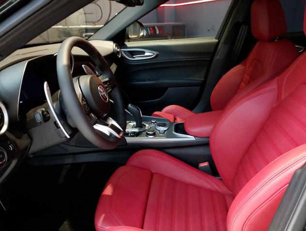 Alfa Romeo Giulia 2.0 T 280cv Veloce AT8 Q4 - Foto 3