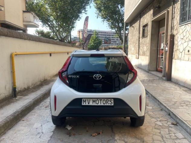 TOYOTA Aygo X 1.0 72 CV Active rif. 23972379 - Foto 5