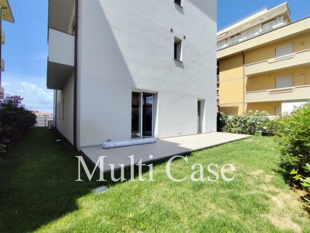 APPARTAMENTO SIGNORILE CON GIARDINO A LIDO DI CAMAIORE - Foto 6