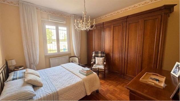 Villa scolo 560 - Splendida Villa Bifamiliare con Ampio Giardino – Ideale per due nuclei familiari! - Foto 14