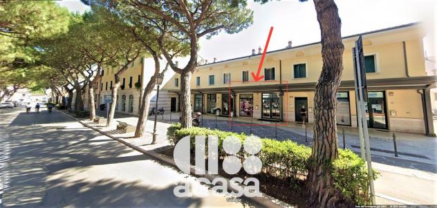 NEGOZIO CON DUE VETRINE SU VIA MAZZINI - Foto 2