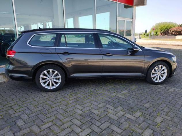 Volkswagen Passat Variant 2.0 tdi 150cv Business DSG, Navi, Cruise Adattivo - Foto 6