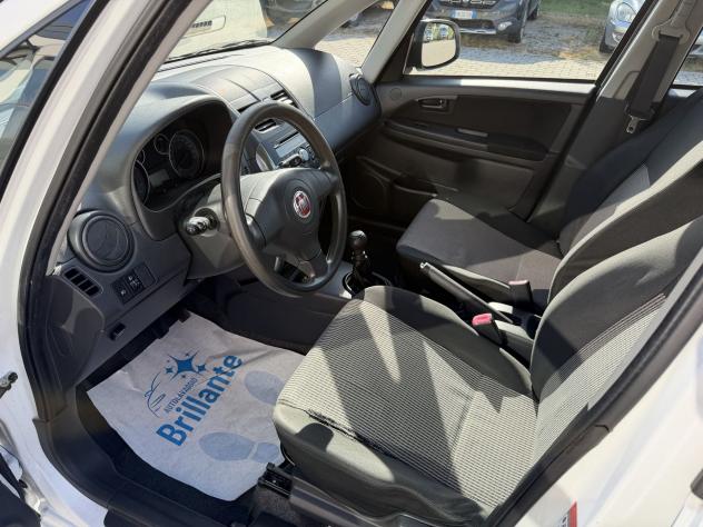 FIAT Sedici Sedici 1.6 16v Experience 4x4 120cv GPL - Foto 9