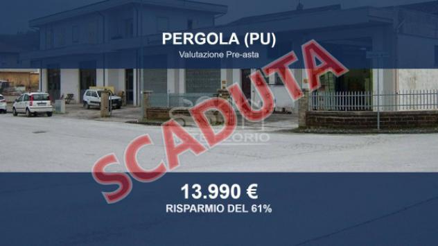 Immobile in asta di 49 m² con più di 5 locali in vendita a Pergola