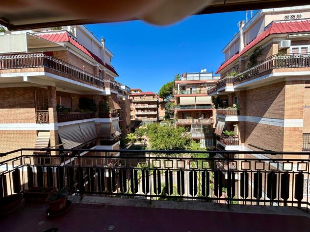 APPARTAMENTO di 3 vani e di 100 mq (ROMA) rif. ROMA 440 - Foto 9