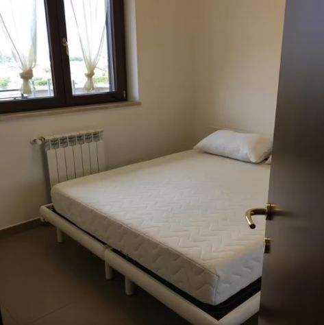 TOR VERGATA-BILOCALE CON BALCONE E POSTO AUTO. - Foto 3