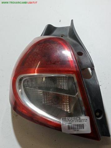FANALE POST.SX PLASTICA ROTTA  999-U1310279 Parti elettriche  Fanaleria  Fanali  Fanale post. sx. RENAULT - CLIO III  - 01-07-2005 - 01-04-2009, RENAU