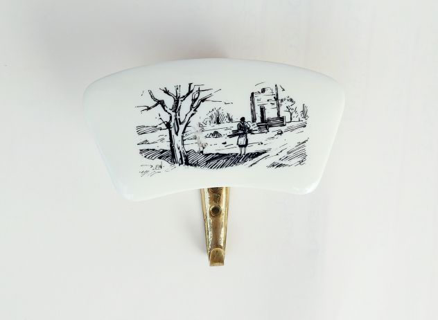 Vintage raro Gancio Appendiabiti in BACHELITE e Ottone immagine vita in campagna