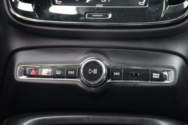 VOLVO XC40 D3 AWD Geartronic R-design rif. 23784472 - Foto 10