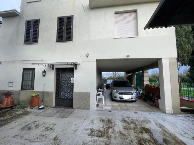 Villetta a schiera angolare in vendita a Tassignano - Capannori 185 mq Rif: 1447269