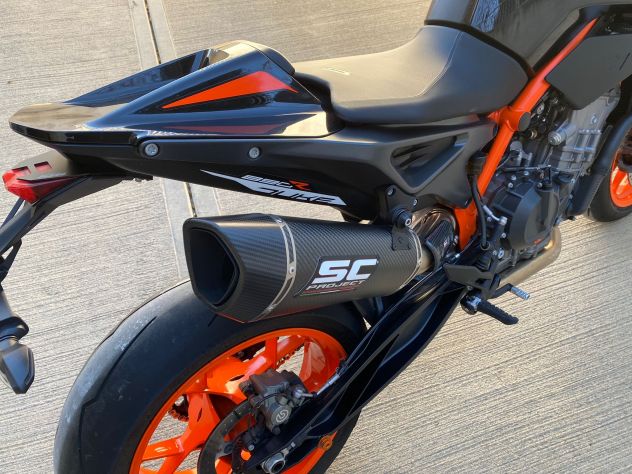 KTM 890 Duke R - Foto 5