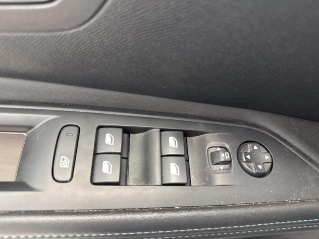 Peugeot 3008 II 2021 1.5 bluehdi Allure Pack s&s 130cv eat8 - Foto 7