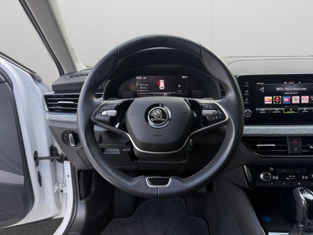 Škoda Kamiq BLACK DOTS 1500 150 CV DSG - Foto 9