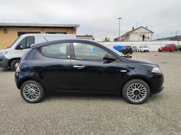 Lancia Ypsilon 1.2 69 CV 5 porte GPL Ecochic Silver - Foto 7