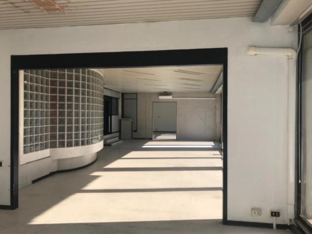Immobile di 4600 m² con più di 5 locali in vendita a Cusano Milanino - Foto 16