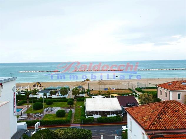 SASSONIA - AMPIO APPARTAMENTO VISTA MARE