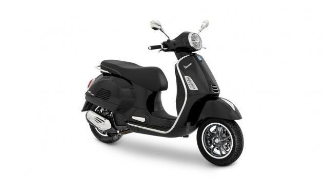 Vespa AMG GT VESPA GTS SUPER 125 HPE E5+ NERO CONVIN