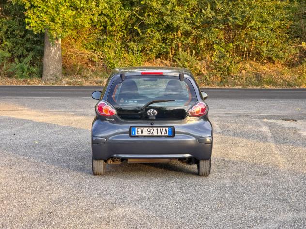 Toyota Aygo 1.0 12V VVT-i 5 porte Cool Soda Connect CV-68 E5B Manuale NEO 2014 - Foto 5