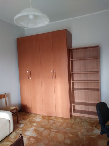 A Parma camera arredata €uro 220,00 mensile - Foto 4