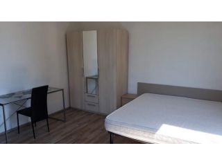 Stanza in appartamento in affitto a Modena