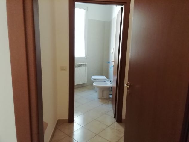 Monolocale arredato con cucina abitabile