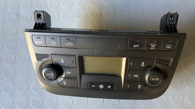 Comandi climatizzatore Fiat Grande Punto del 2008 (735447949) - Foto 2