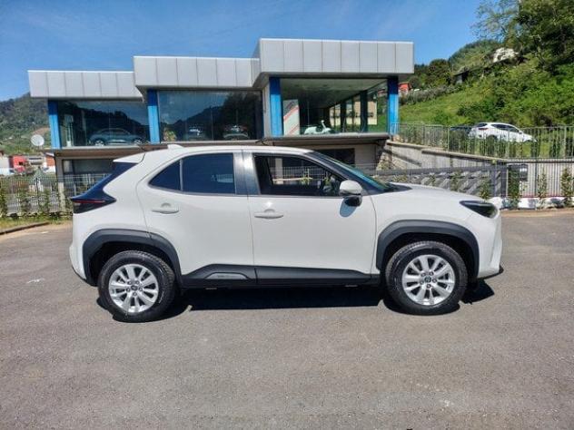 Toyota Yaris Cross 1.5H (116 CV) E-CVT Business AWD-i - Foto 4