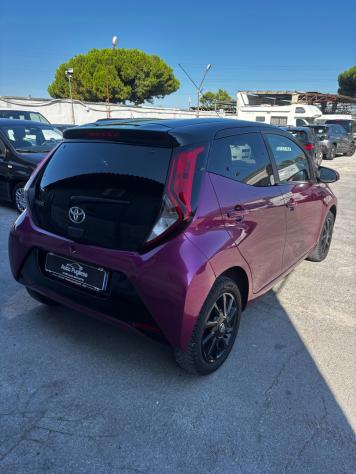 Toyota Aygo 1.0 VVT-i 72 CV 5 porte x-cite - Foto 6