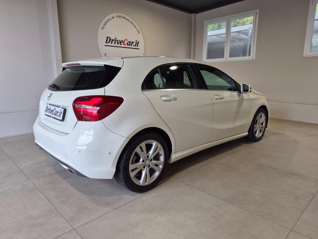 Mercedes-Benz A 180 CDI PELLE LED NAVI C.17 SEDILI RISCALDABILI KEYLESS CLIMA SENSORI ANT. E POST. BLUETOOTH SELETTORE MODALITA' GUIDA - Foto 5