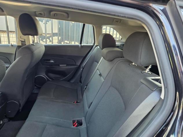 Chevrolet Cruze 1.6 5 porte LS - Foto 10