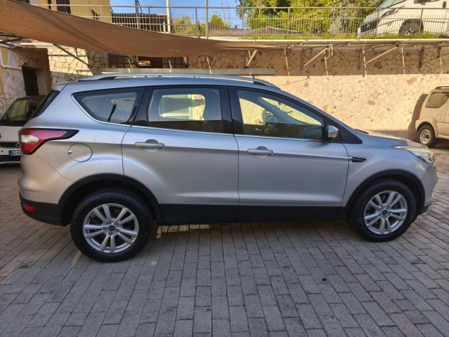 Ford Kuga 1.5 TDCI 120 CV S&S 2WD Plus - Foto 4