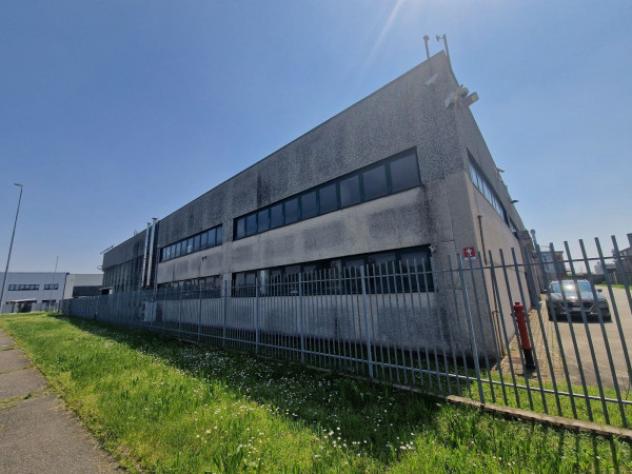Immobile di 2200 m² con più di 5 locali in affitto a Parabiago - Foto 18