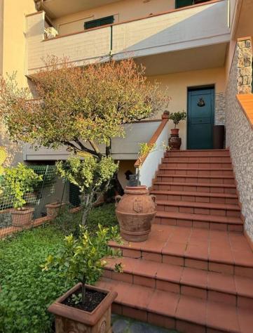 VILLINO di 7 vani e di 220 mq (POGGIO A CAIANO) rif. L1348_3 - Foto 4