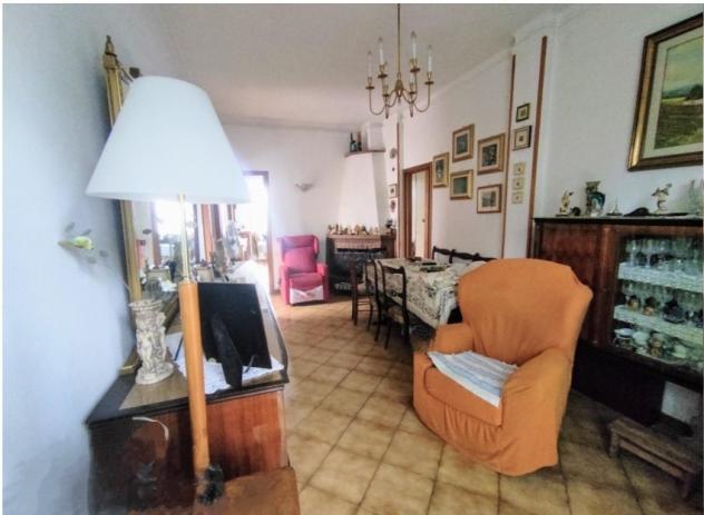 Trilocale in vendita a Vezzano Ligure