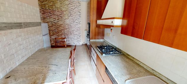 AFFITTASI BILOCALE ZONA MONTEBELLO EUROSIA DA SETTEMBRE - Foto 6