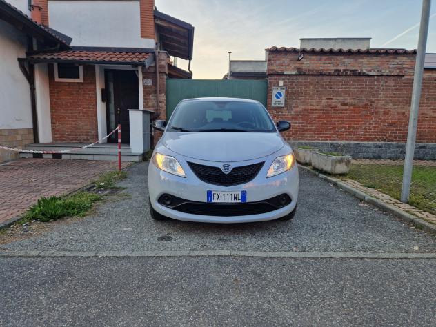 Lancia Ypsilon 1.2 70CV "64.100 km" Bluetooth, Sensori posteriori - Foto 2