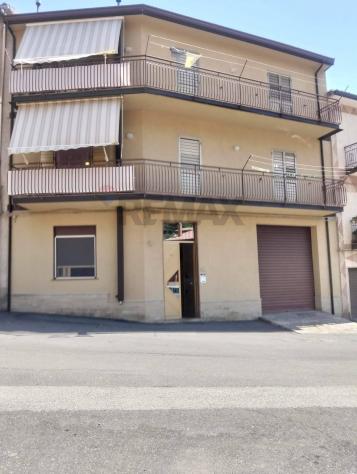 Casa Indipendente in vendita a Santa Domenica Vittoria