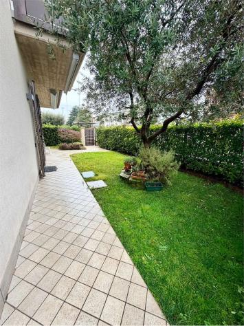 V005370 - VILLA ANGOLARE IN CLASSE A2 CON GIARDINO! - Foto 8