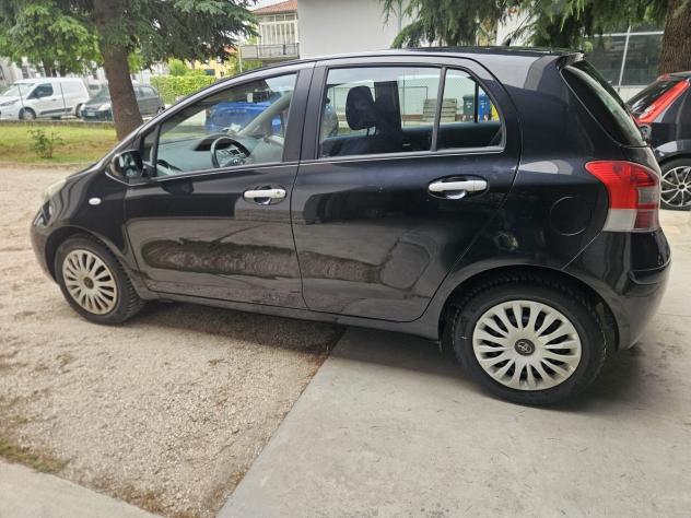 Toyota Yaris 1.0 5 porte SOLI 69.000 KM! - Foto 6