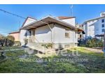 Villa di 240 m² con 4 locali e box auto doppio in vendita a Carnago [rif. D &hellip;