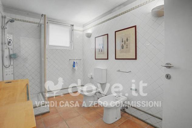 Villa di 220 m² con più di 5 locali e box auto doppio in vendita a Varese - Foto 17