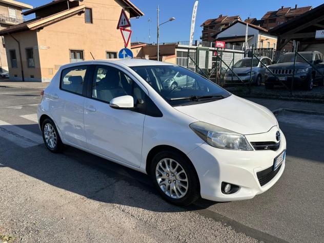 Toyota Yaris 1.0 5 porte Lounge - Foto 3