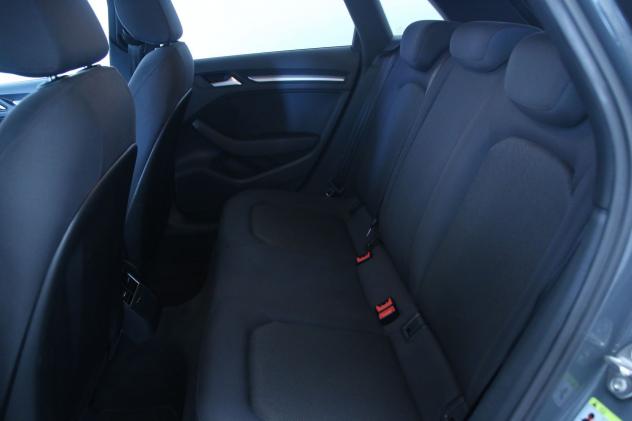Audi A3 35 TDI S tronic Admired S line exterior/Proiettori a LED/Cerchi da 18" in lega Audi Sport/Audi virtual cockpit - Foto 8