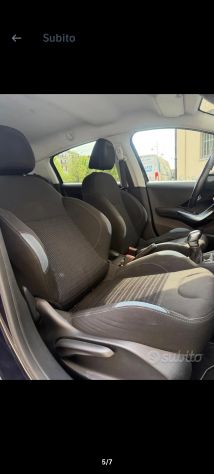 PEUGEOT 208 1O SERIE anno 2013 km 134000 - Foto 5