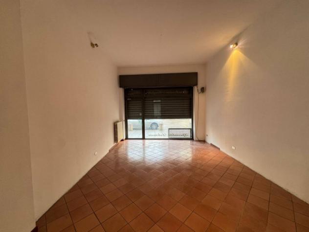 Immobile di 95 m² con 2 locali in affitto a Seregno - Foto 3