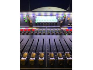 DJ -SERATE SILENT DISCO FESTE IN SPIAGGIA E GESTIONE SHOW SERALI