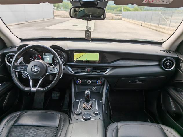 Alfa Romeo Stelvio 2.2 Turbodiesel 210 CV AT8 Q4 Super - Foto 9