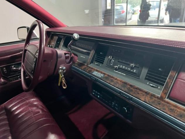 LINCOLN Town Car EXECUTIVE 40R Limousine rif. 21930080 - Foto 8