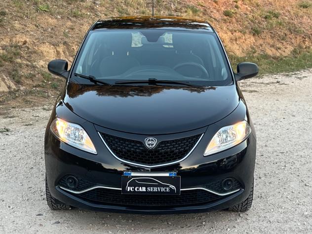 Lancia Ypsilon 1.2 69 CV 5 porte Silver - Foto 2