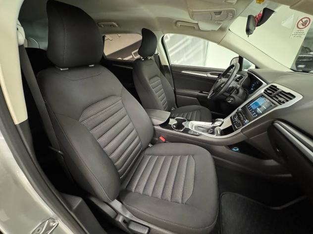 Ford Mondeo 2.0 TDCi 150cv DPF S&S Powershift Titanium Business - Foto 9